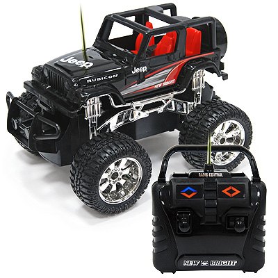 Радиоуправляемая модель "Jeep", цвет: черный комплект) Состав Автомобиль, пульт управления инфо 383e.
